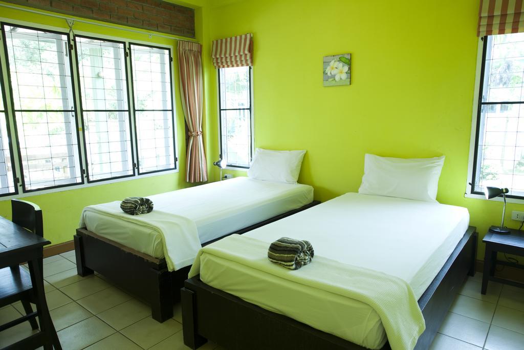 Sunshine Inn Resort Khao Lak Bilik gambar