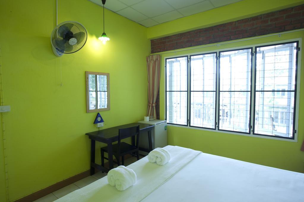 Sunshine Inn Resort Khao Lak Luaran gambar