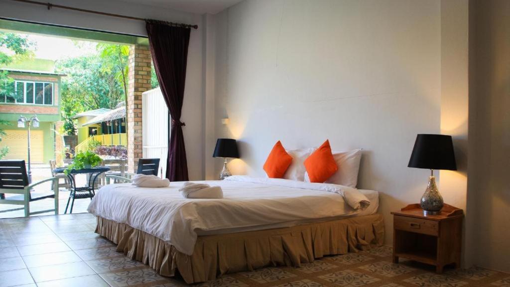 Sunshine Inn Resort Khao Lak Luaran gambar